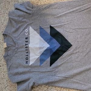 Hollister tshirt